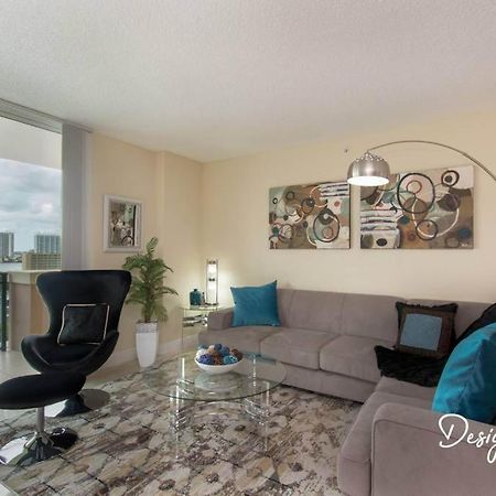 Stylish Modern 2Bd/2Bth Apt. Min To Beach Μαϊάμι Μπιτς Εξωτερικό φωτογραφία